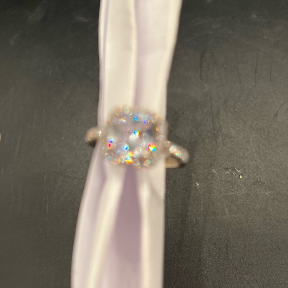 New costume jewelry rings crown , square stones , wedding ring engagement Size 7 - Picture 11 of 15